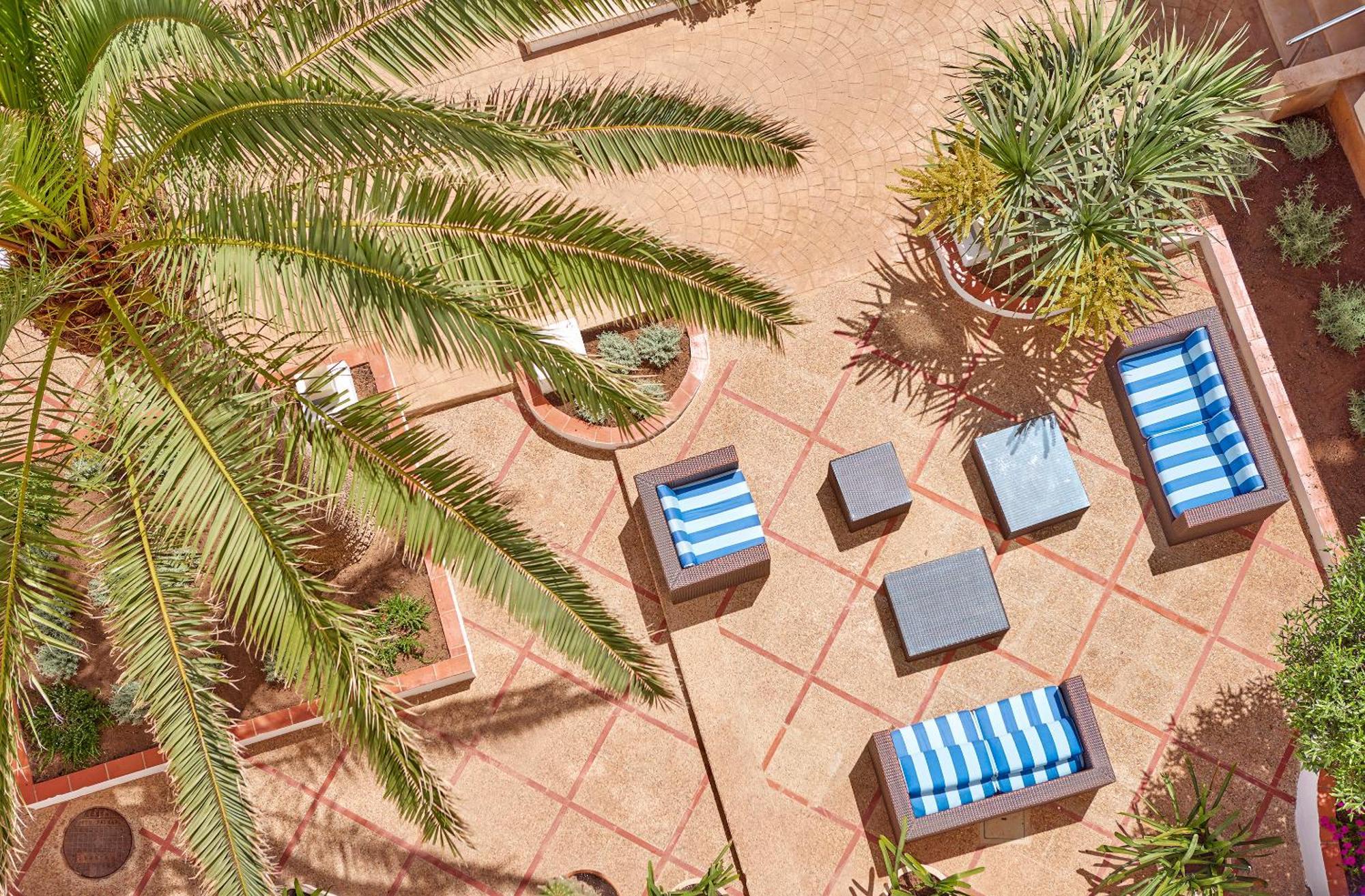 Universal Hotel Cabo Blanco - Adults Only Colonia de Sant Jordi Extérieur photo