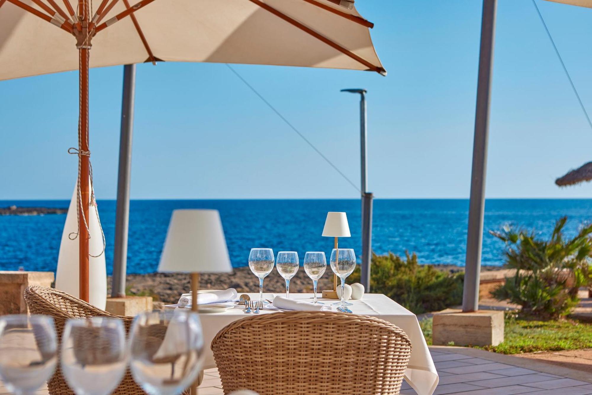 Universal Hotel Cabo Blanco - Adults Only Colonia de Sant Jordi Extérieur photo